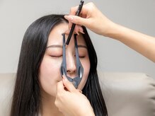 アイライクミー 池袋店(EYE like me)/眉毛WAX手順2-1:黄金比似合わせ