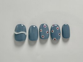 うねうねお花ホロネイル