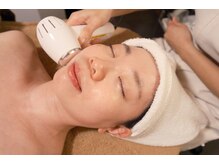 メナードフェイシャルサロン 高円寺南代行店/07_顔→首肩→デコルテを温める