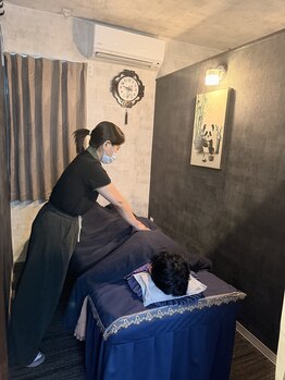 リラクゼーション匠 マッサージの写真/スタッフの技術力に自信アリ！普通のもみほぐしでは物足りない方にオススメ☆【全身もみほぐし60分3278円】