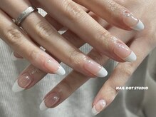 ネイルドットスタジオ 堺筋本町(NAIL DOT STUDIO)/白フレンチ