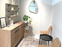 ボタネイル 本厚木(BOTANAIL)の雰囲気（待合席で施術後オシャレに撮影も出来ます♪落ち着いた雰囲気◎）