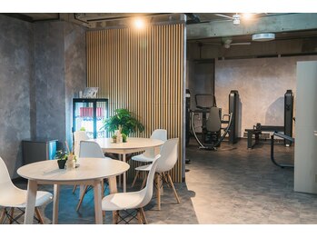 チェンジラボ×サードプレイス/カフェのような居心地の良さを。