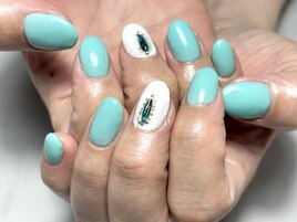 ティファニーブルーネイル