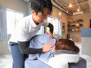 ニット(Knit)/猫背が気になる方にも