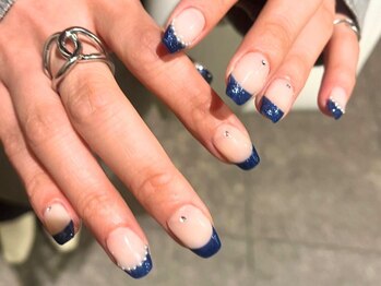 サクノネイル(SAKUNONAIL)/ブルーラメフレンチネイル