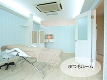 ネイルアンドアイラッシュサロン ココクレール(cococlair)の雰囲気（まつエク空間♪個室です♪室内は広く照明は間接照明♪）