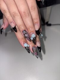 ブラックレース×フラワーネイル