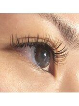 ラッシュラッシュ 橋本(LashRush)/デザイン：グラマラス