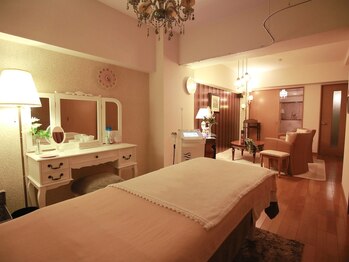 サロン ド ユキフラン(Salon de Yukifranc)/半個室施術ルーム