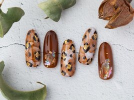 ヒョウ柄ネイル