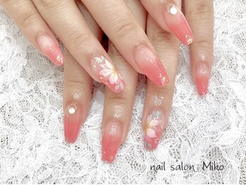 ミコ(Miko)の写真/【自慢したくなるようなネイルに♪】イベントネイル～シンプルネイルまで豊富なデザイン♪パラジェル変更OK