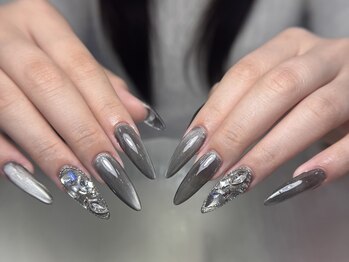 LUCI NAIL新大久保【ルシ ネイル】長さだし/持ち込み/ゴテゴテ/パラジェル/フィルイン/