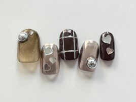 ブラウン＋ハートネイル