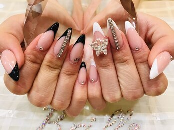 エスフィーネイルサロン ブリーユ(Esfy nailsalon Brille)/フレンチネイル