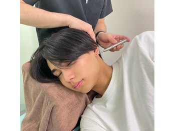 シンメトリー 上野店/メンズ歓迎【上野/御徒町/小顔】