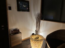 ゆったりくつろげる店内で、カウンセリングも細かくお聞きします