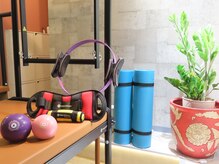 オット(OTTO)/地下を感じさせない店内