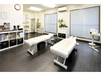 アールズベース カイロプラクティック(R'S BASE / らくらく整体院)/院内
