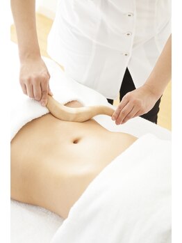 エムエー(ma)/パワーレメディ施術風景