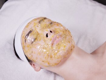 クイーン(QUEEN)の写真/【自慢したくなる綺麗なお肌に☆】季節のイベントに向けて自分史上最高の艶肌で特別な日を迎えませんか?