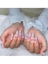 春ピンクチェックネイル