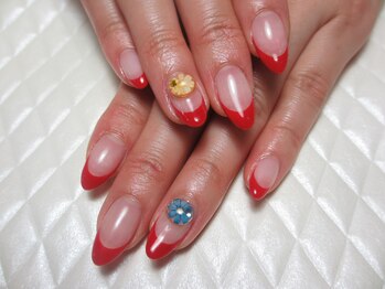 ネイルデザイン シエル(nail design CiEL)/お花の赤フレンチ