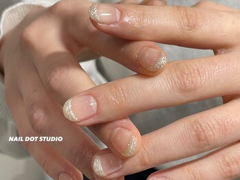 ネイルドットスタジオ 堺筋本町(NAIL DOT STUDIO)/ラメフレンチ
