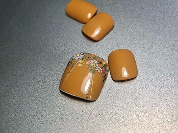 オーラリー ネイル アート メゾン(ORRERY nail art maison)/フット / マスタードカラー