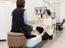ビオプラス そごう横浜店(bioplus)の雰囲気（【最新設備】3D足型測定器でお客さまの足の状態を“見える化”）