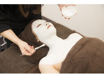 イズミ(IZUMI)/美白＆鎮静パック