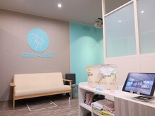 コンアニプラス 吉祥寺店(con-ani+)の雰囲気（清潔な店内で女性に嬉しいヘアアイロン等のアメニティも充実！）