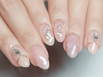 トゥーセブンネイルズ(TwoSevenNails)の写真/【お得にネイルを楽しみたい方必見☆】お客様に寄り添ったカラーやフォルム、イメージに合わせたご提案も◎