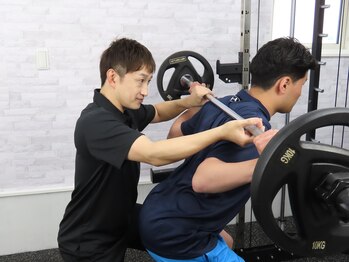 キースタイルフィットネス/男性のカッコいい脚！足！