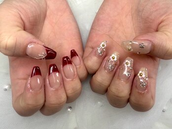 エマネイル プラスキハクヤ 枚方店(EmaNail+KIHAKUYA)/チグハグネイル