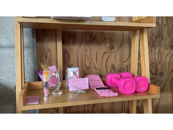 ミナト(minato)/ピンクの小物