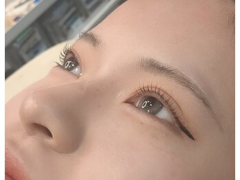 カミビトプラス アイラッシュ(KamiBito +plus)/ラッシュリフト（まつ毛パーマ）