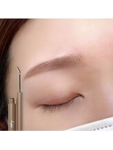 エムズ(m's)/あなたに似合う眉マスカラを提案