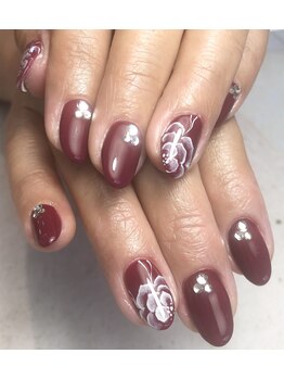 ヘアーアンドネイル ルシア(Hair&Nail Lucia)/シンプルゴージャスなネイル