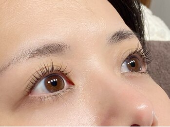 ローヴ(L'aube)の写真/ラッシュリフトでまつ毛を根元から立ち上げパッチリした目元に♪自まつ毛が伸びたような自然な仕上がり◎