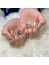 ダリア(Daria)/大人可愛いレオパードネイル