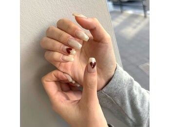 ロミー(Rommy)/シンプルハートネイル