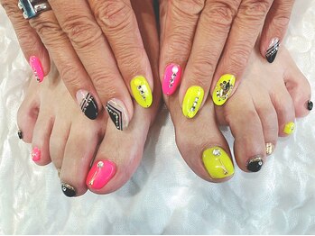 爪ソウシャイン(爪 SO SHINE)/ネオン☆