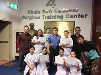 サロンドココ(Salon de CoCo.)/海外解剖研修