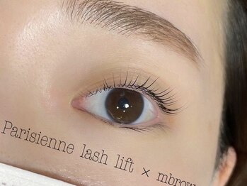 クララハンダ(CLALA Handa)/パリジェンヌラッシュリフト