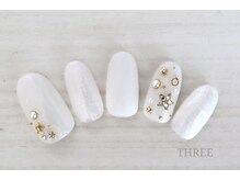 スリー 自由が丘(THREE)/ホワイト×スターネイル