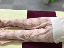 美康堂 整体 リンパ 健美リラクゼーション 池袋店/左側は施術後で左右の変化に驚く