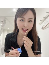 ホワイトニングショップ 高知店/【手順１ リップクリーム塗布】