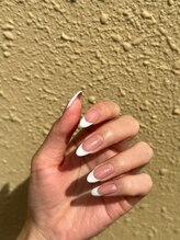 アール(R)/フレンチネイル