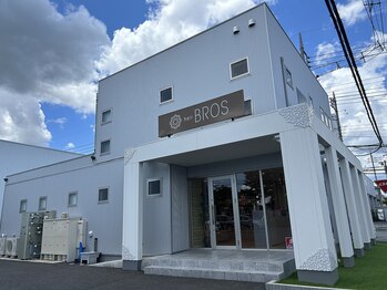 ブロスプラスアイ(BROS+e)/外装